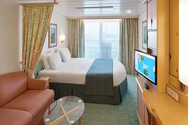 Private cruise balcony deck