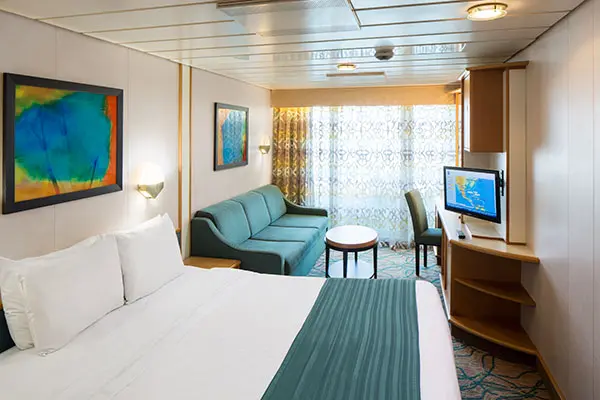 Private cruise balcony deck