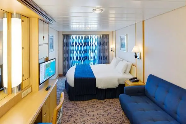 Private cruise balcony deck