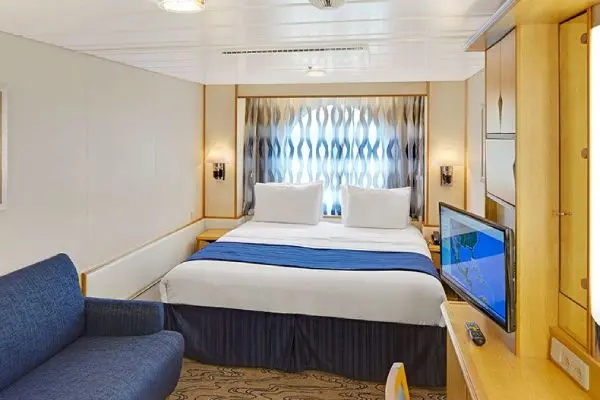 Open outdoor cruise scenery