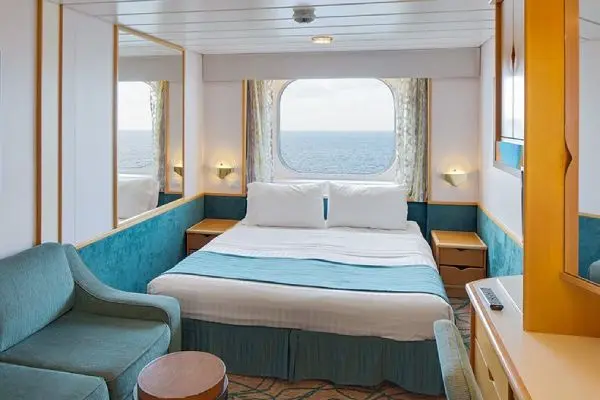 Open outdoor cruise scenery