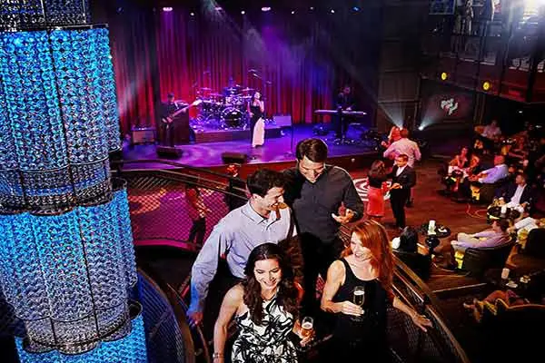 Entertainment & Nightlife