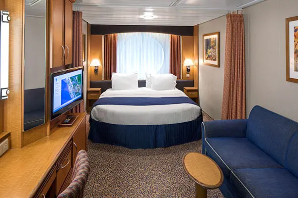 Open outdoor cruise scenery