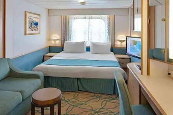 Open outdoor cruise scenery