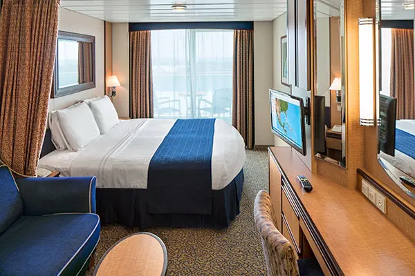 Private cruise balcony deck