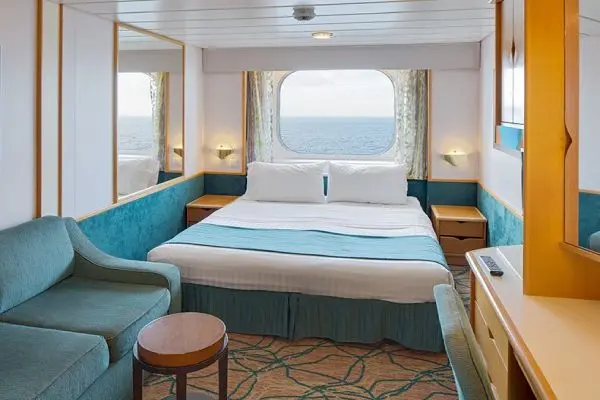 Open outdoor cruise scenery