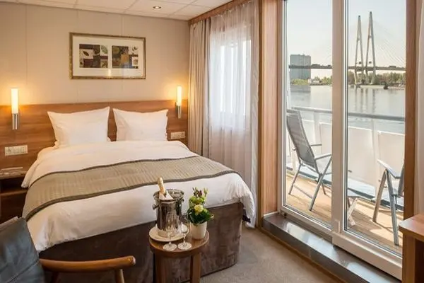 Spacious cruise suite room