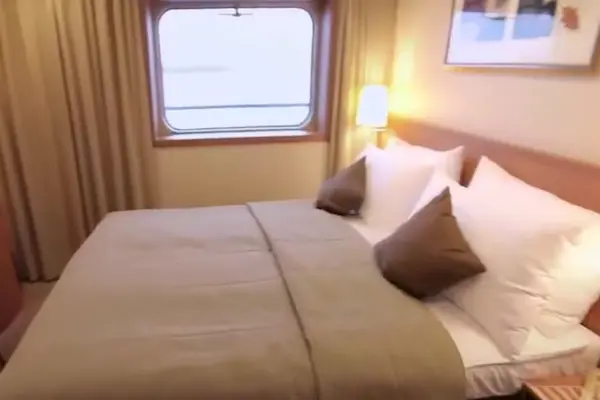 Open outdoor cruise scenery