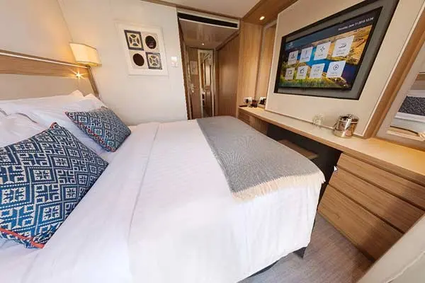 Private cruise balcony deck