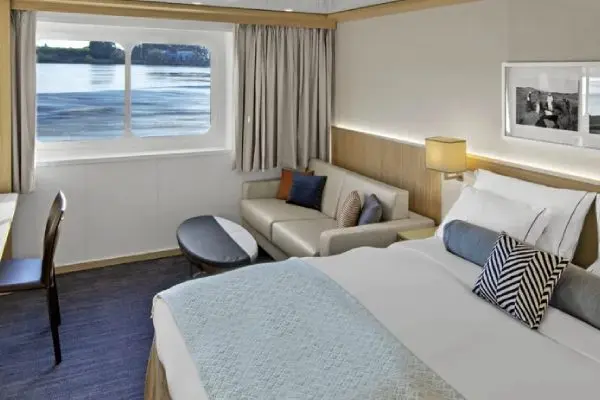 Open outdoor cruise scenery