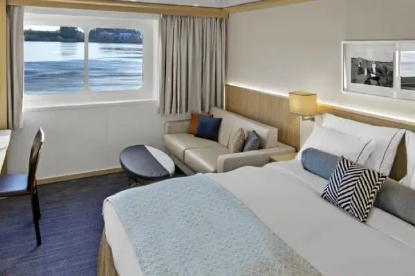 Open outdoor cruise scenery