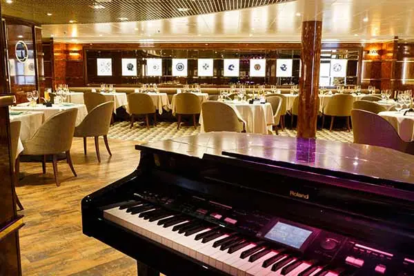Entertainment & Nightlife 