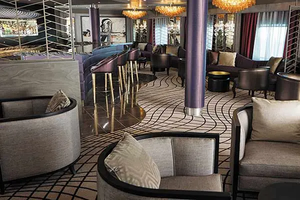 Bars & Lounges