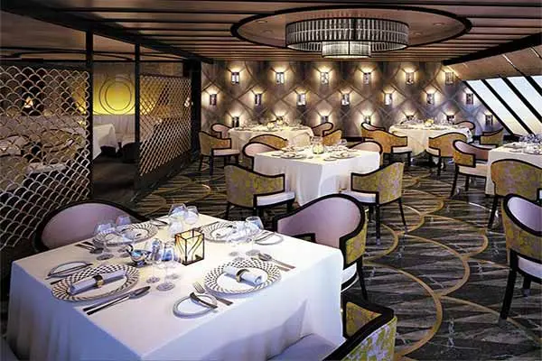 Seven Seas Splendor Image 2