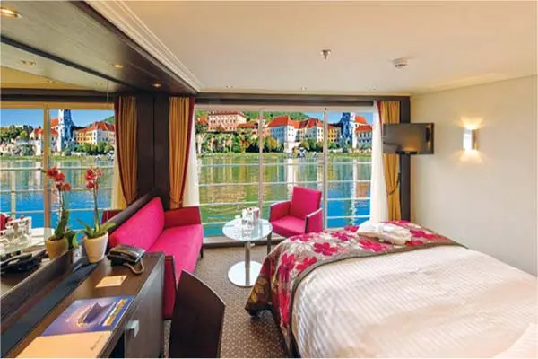 Spacious cruise suite room
