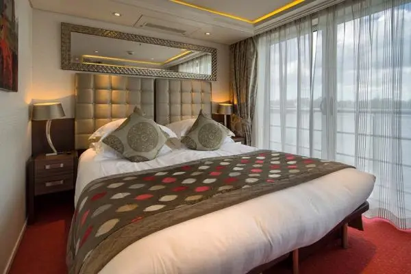 Spacious cruise suite room