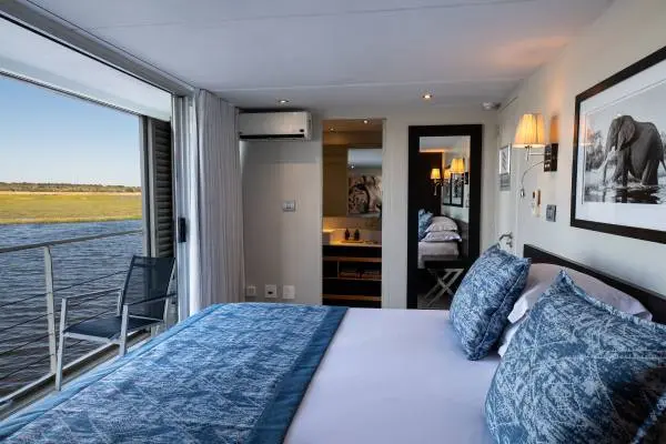 Private cruise balcony deck