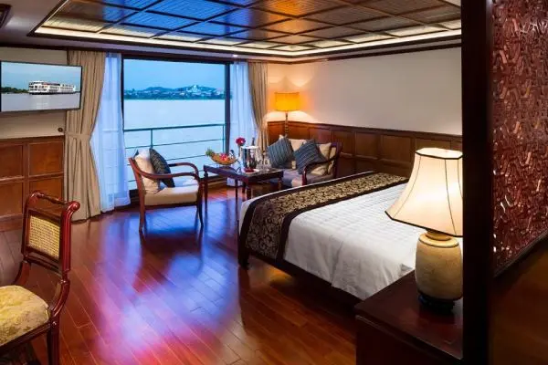 Spacious cruise suite room