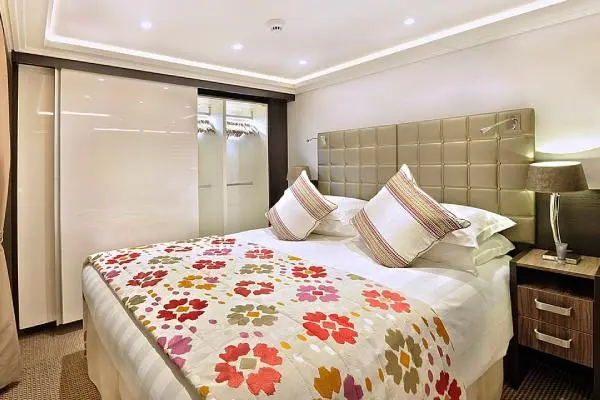 Spacious cruise suite room