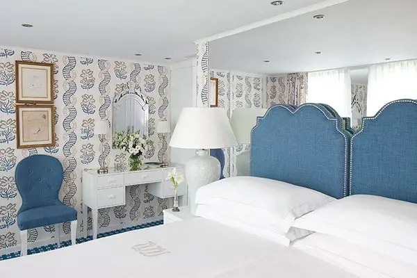 Spacious cruise suite room