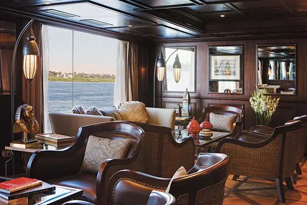 Bars & Lounges