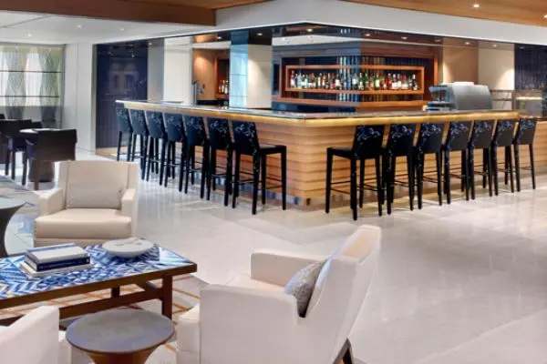 Bars & Lounges