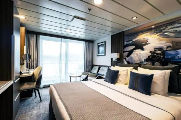 Private cruise balcony deck