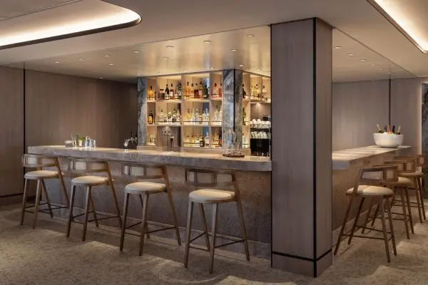 Bars & Lounges