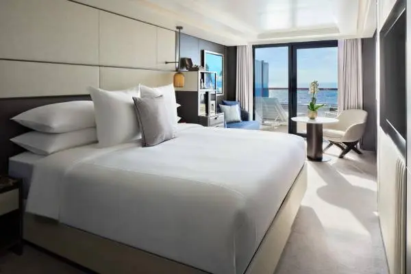 Spacious cruise suite room