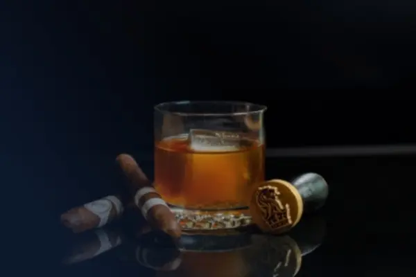 Bars & Lounges