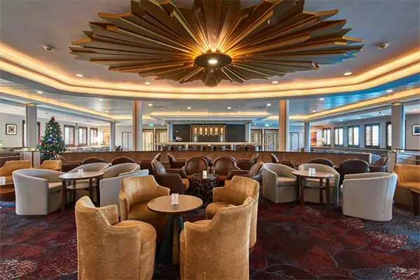 Bars & Lounges
