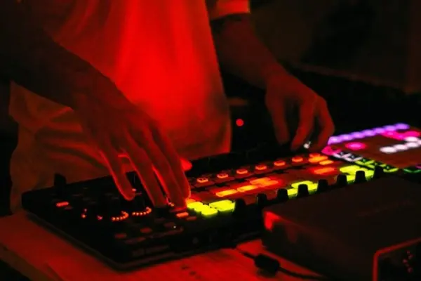 Entertainment & Nightlife