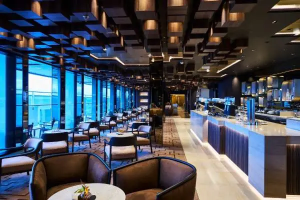 Bars & Lounges