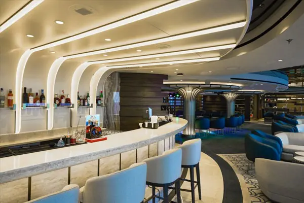 Bars & Lounges