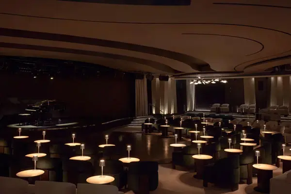 Entertainment & Nightlife