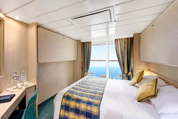 Private cruise balcony deck