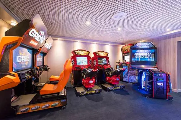 Entertainment & Nightlife