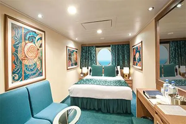 Open outdoor cruise scenery