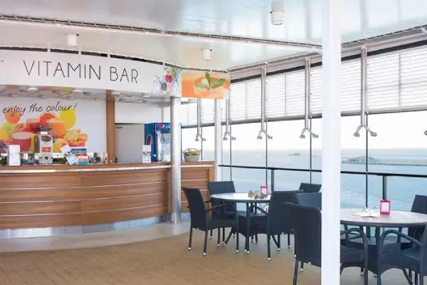 Bars & Lounges