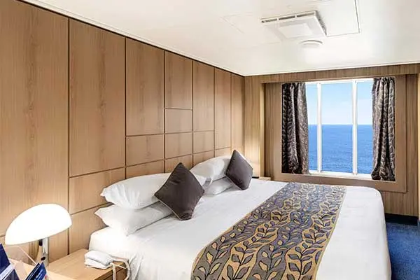 Open outdoor cruise scenery