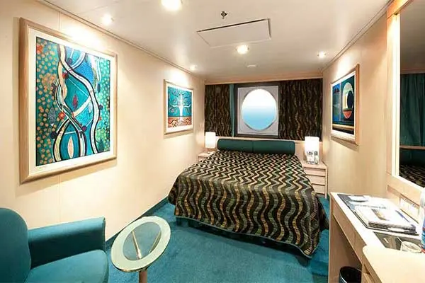 Open outdoor cruise scenery