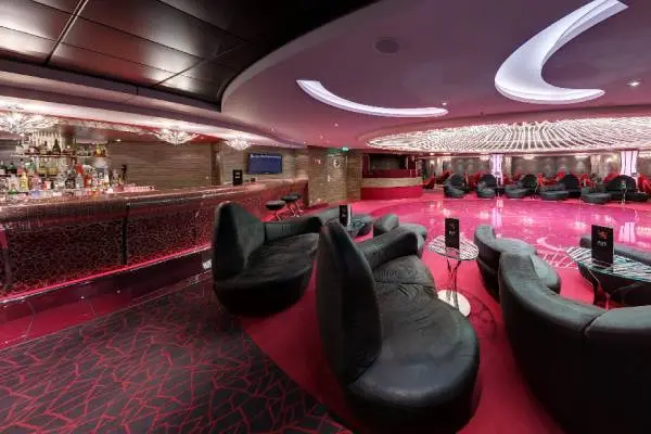 Bars & Lounges