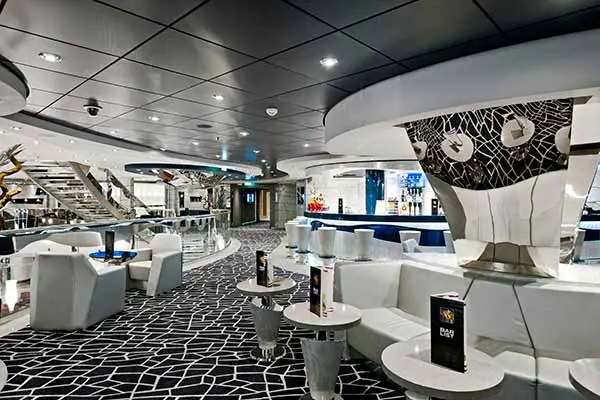 Bars & Lounges