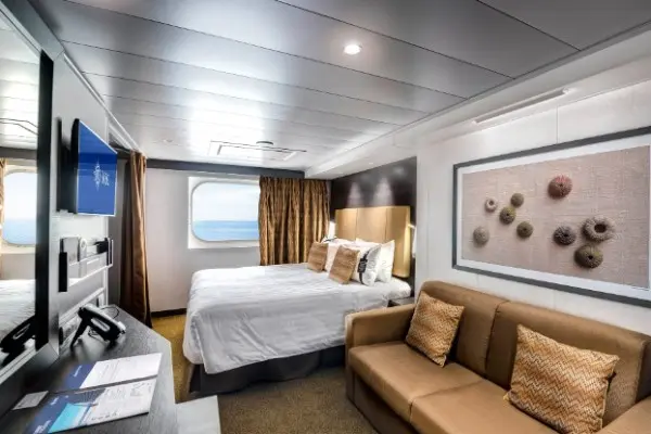 Open outdoor cruise scenery