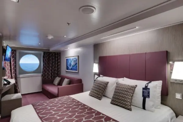 Open outdoor cruise scenery