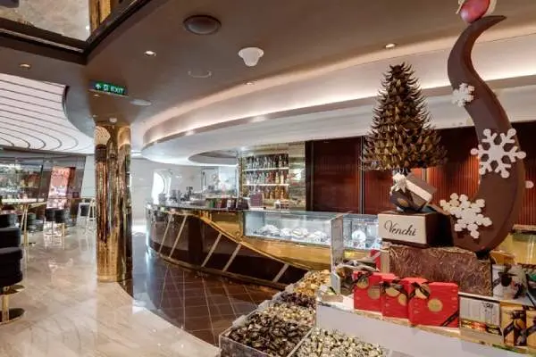 Bars & Lounges