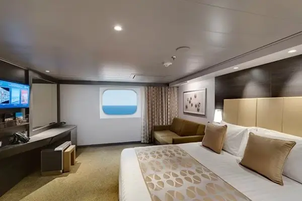 Open outdoor cruise scenery