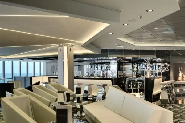Bars & Lounges
