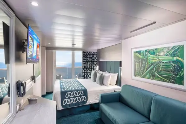 Private cruise balcony deck