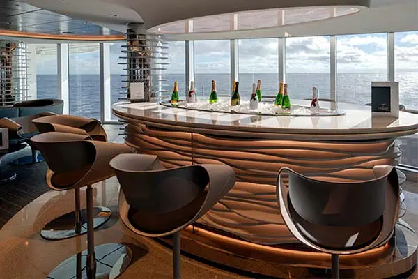 Bars & Lounges